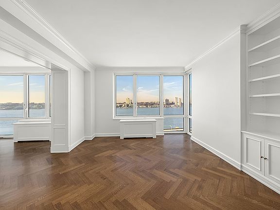 4th image of 80 Riverside Blvd #15B