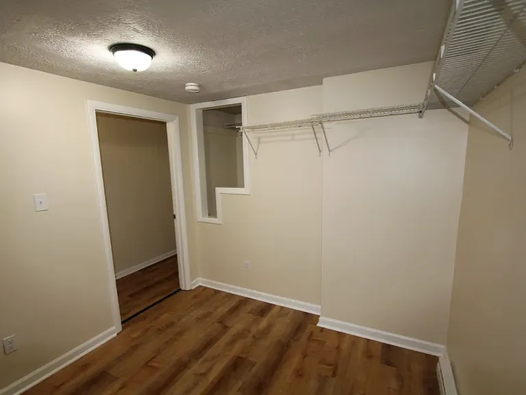 215 N College Ave — Photo 18
