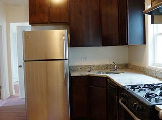 2830 W Fletcher St APT 2F, Chicago, IL