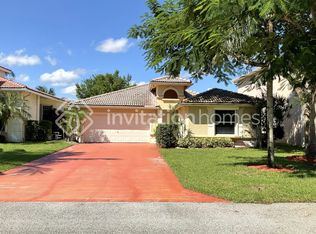 3544 Coco Lake Dr, Pompano Beach, FL 33073