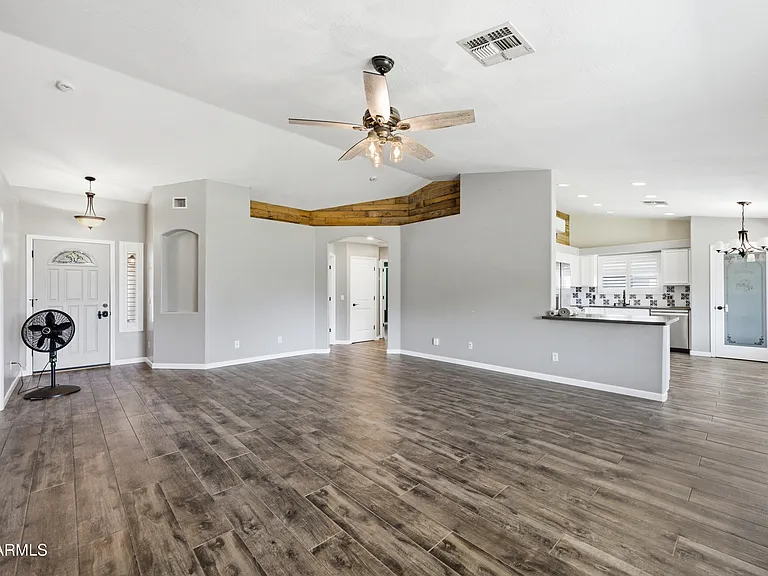 18333 E Sunnydale Dr — Photo 5