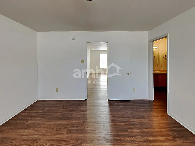 8459 Wanda Lake Dr — Photo 11