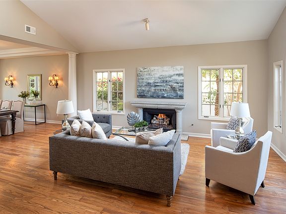 3rd image of 4873 Bradshaw Ct