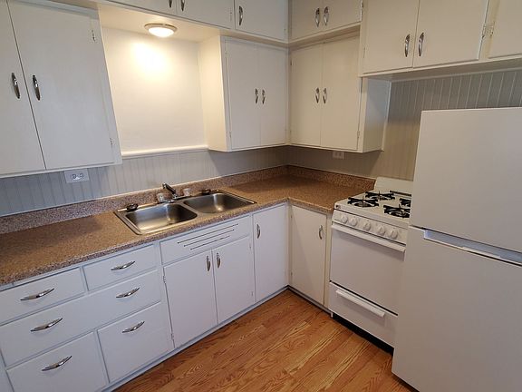 2nd image of 1414 SW 12th Ave Unit C