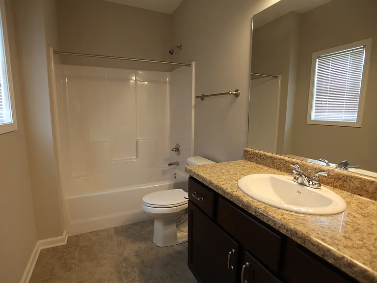 339 N College St #4 — Photo 7