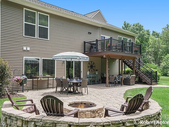 5th image of 3164 Blairwood Ct