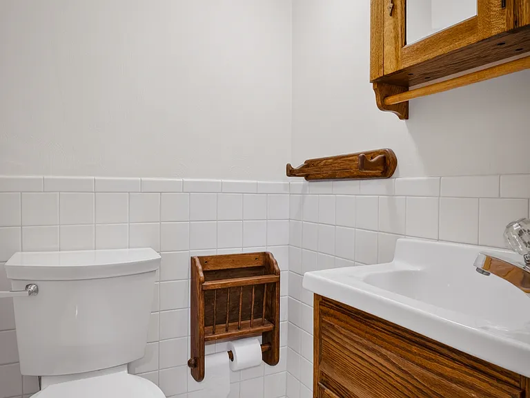 4304 Paradise Dr — Photo 16