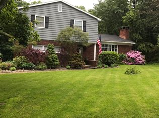 7654 Farmington Rd, Manlius, NY 13104