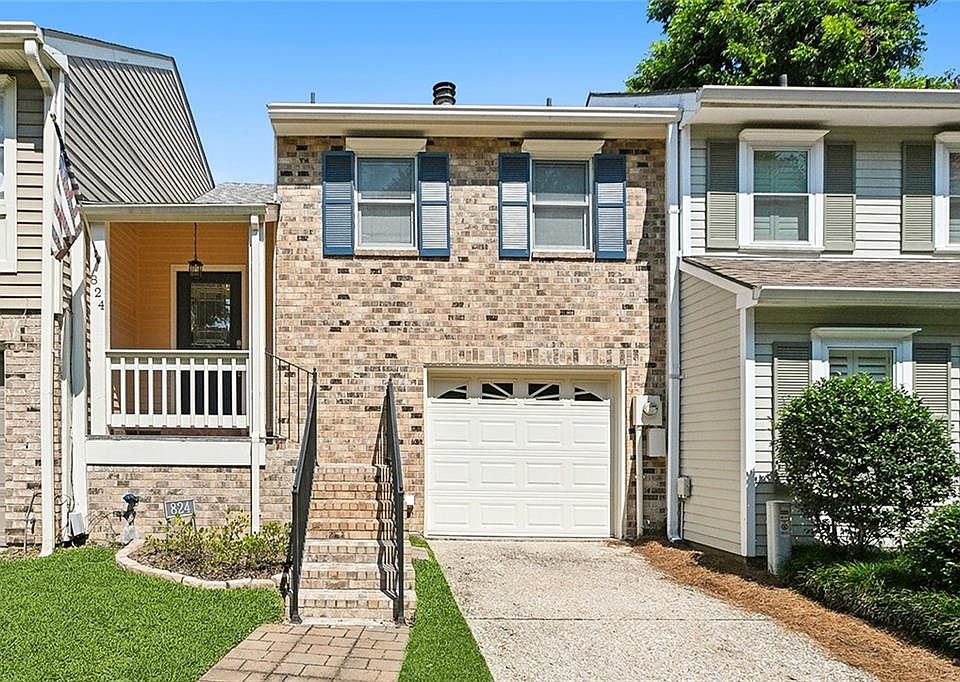 1st image of 824 Old Metairie Pl