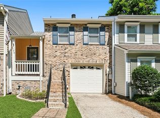 824 Old Metairie Pl, Metairie, LA 70001
