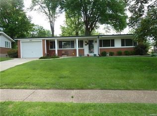 1650 Gallop Ln, Florissant, MO