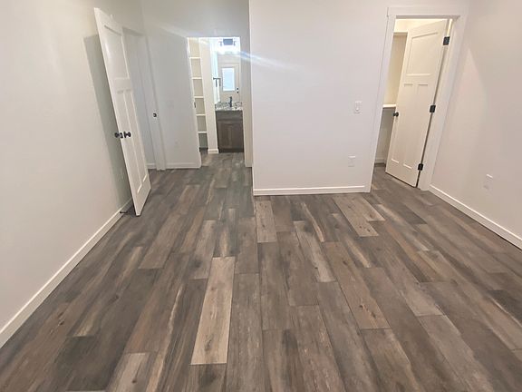 5th image of 2094 W Sand Trap Ln #2