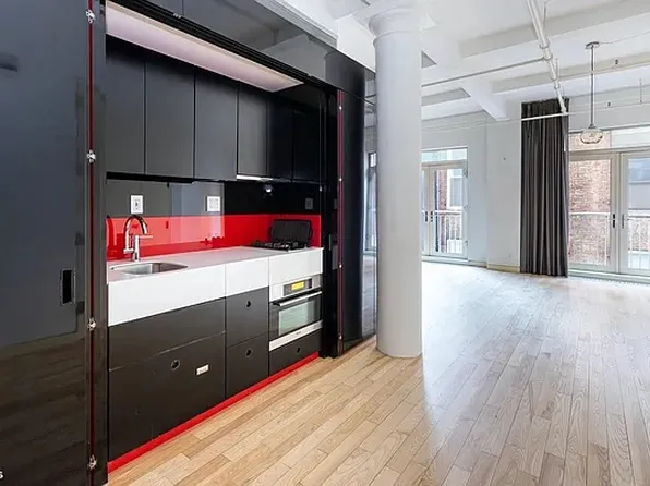 16 West 19th Street image 11 of 27