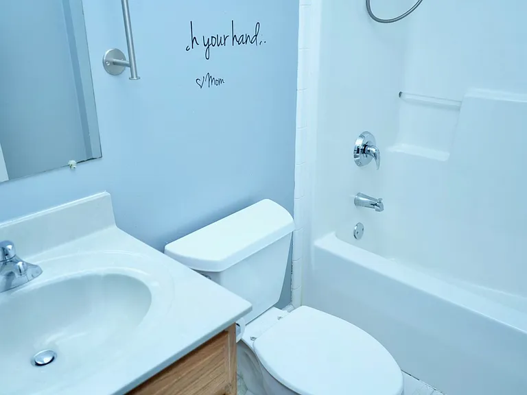 2427 Lindsay Rd — Photo 5