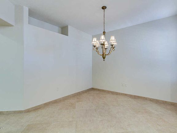 5th image of 1747 E Northern Ave Unit 107