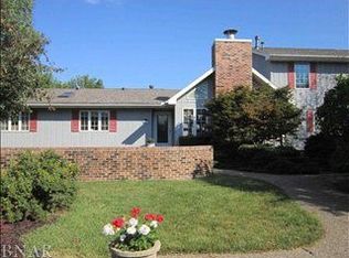 601 Wren Rd, Bloomington, IL 61704