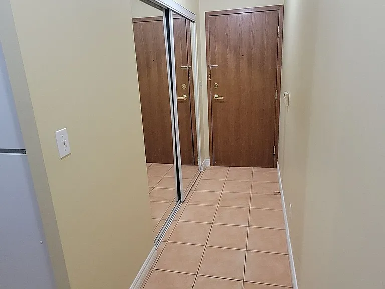 11 Lee Centre Dr #1216 — Photo 3
