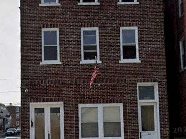 702 Saint John St #2