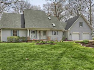 252 E Dellview Dr, Warsaw, IN