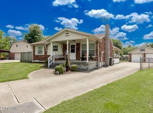 5404 Thunder Ct, Louisville, KY 40272