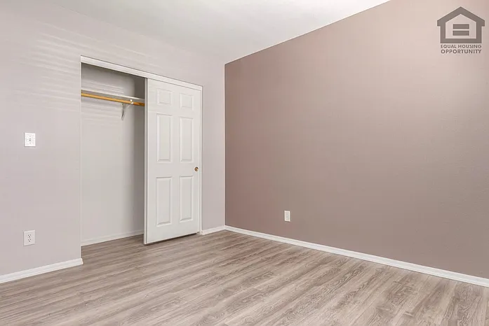 15605 N 29th St #11 — Photo 11