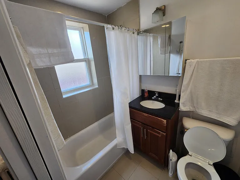 5015 N Wolcott Ave #407 — Photo 26