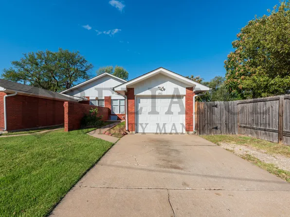 1511 S Edwards St, Wichita, KS 67213