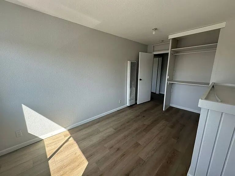 1123 Highland St #A — Photo 14