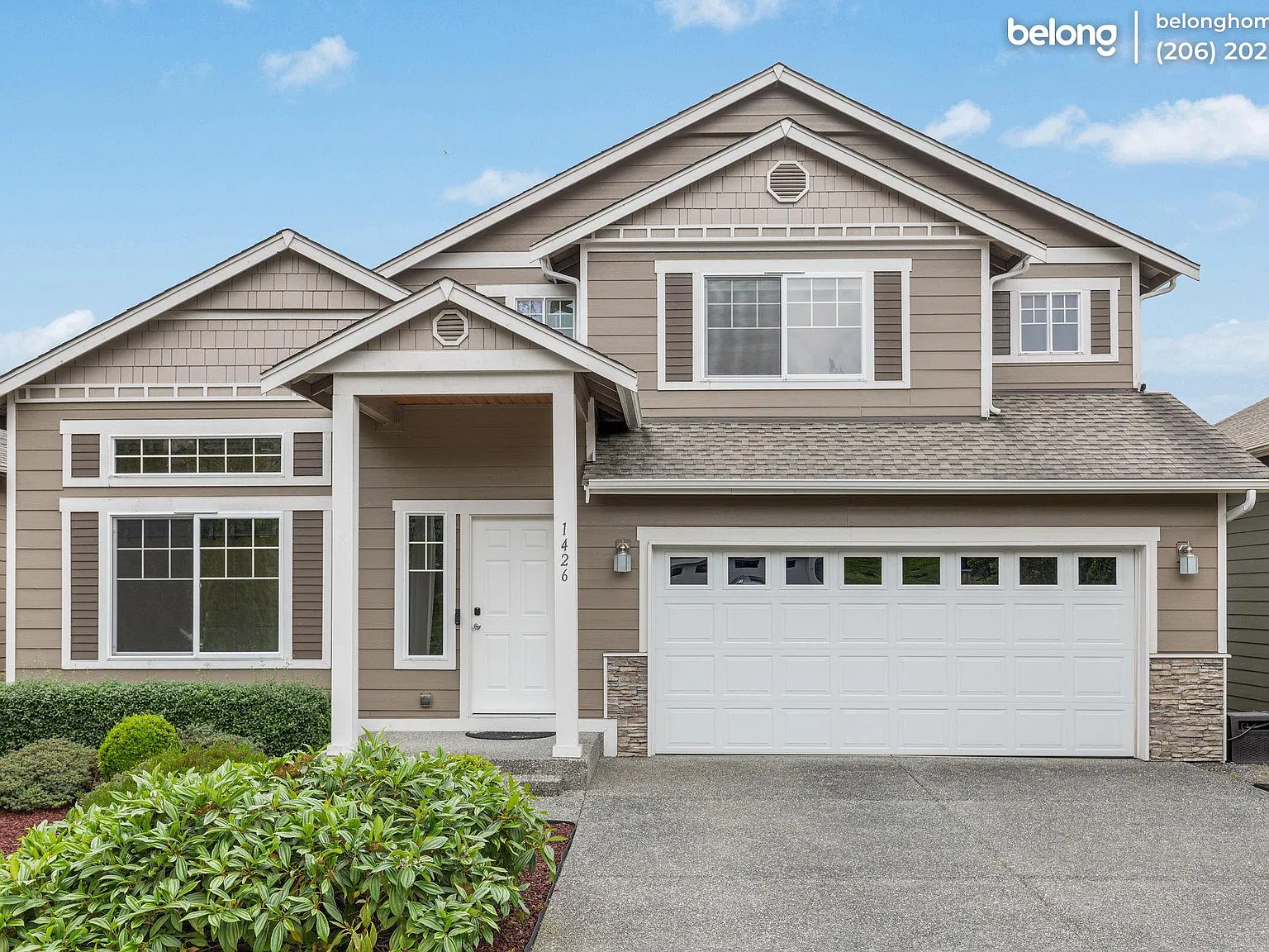 4 bed, 4.0 bath, 3000 sqft, $3,595 — Photo 2