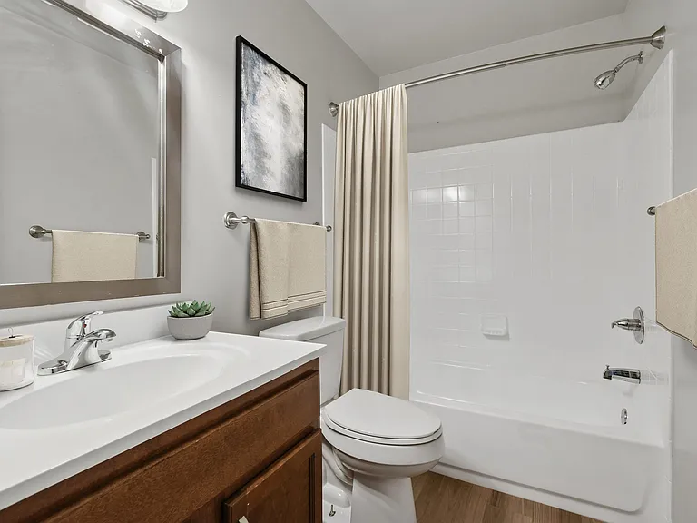 Poplar Glen — Photo 16