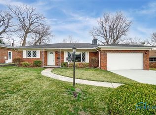 3028 Pinehurst Dr, Toledo, OH 43613