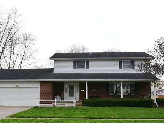 2nd image of 543 Robin Hood Ln