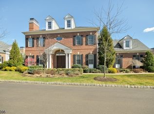 191 Harvest Way #11, Saddle River, NJ 07458
