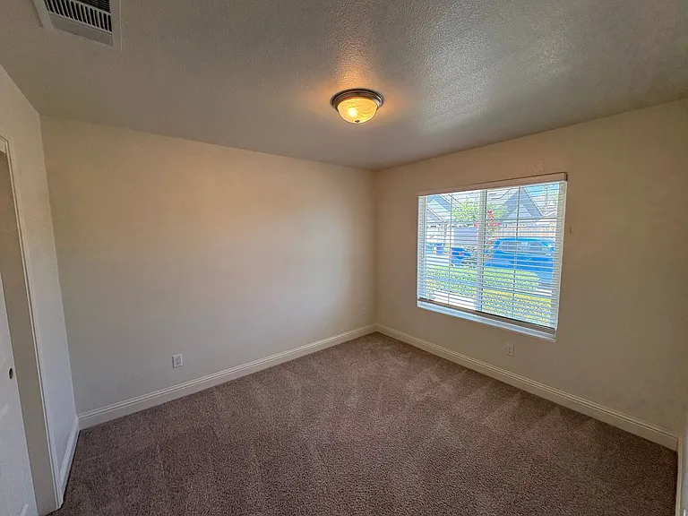 3227 Ferro Ct — Photo 11