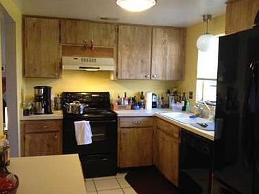 4th image of 10215 Centennial Ct
