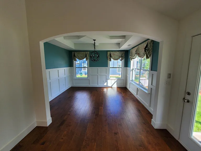 261 Woodcrest Ct — Photo 5