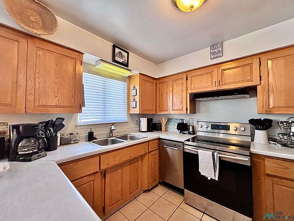 2nd image of 306 N Ash St