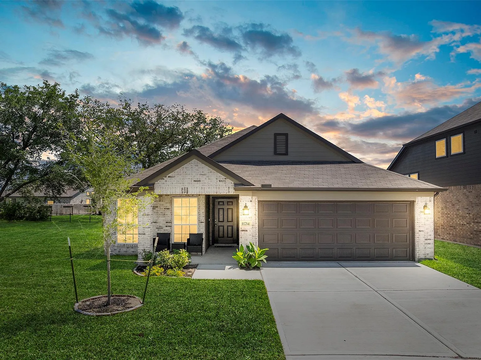 4 bed, 3.0 bath, 1912 sqft, $3,000 — Photo 1
