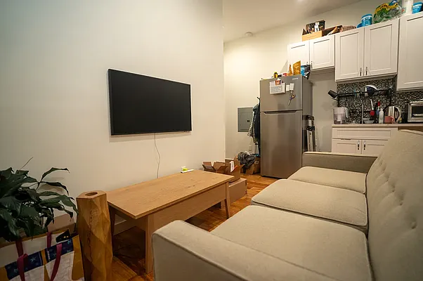 Rented by Living New York | media 8