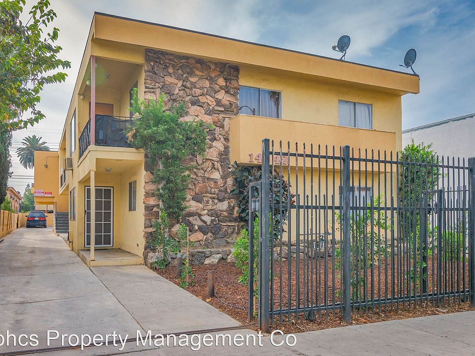 1st image of 14642 Delano St APT 8