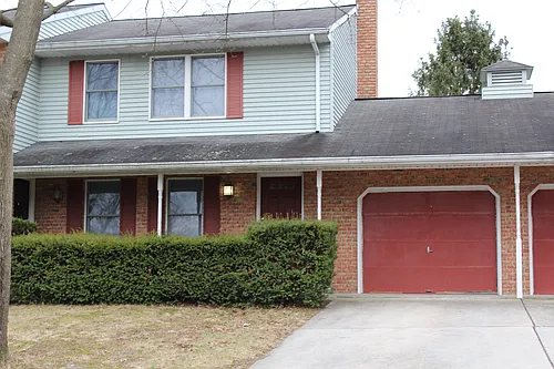 2103 Foxfire Dr Photo 1