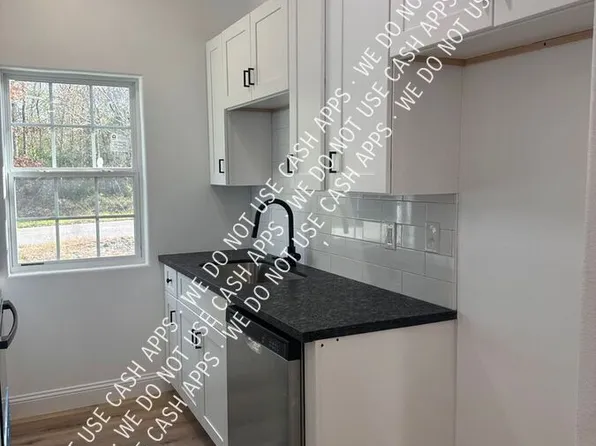 1003 Lynn St #D, Diboll, TX 75941