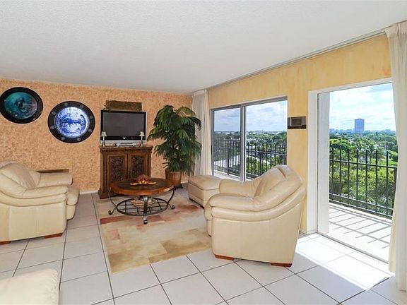 2nd image of 101 Benjamin Franklin Dr APT 65