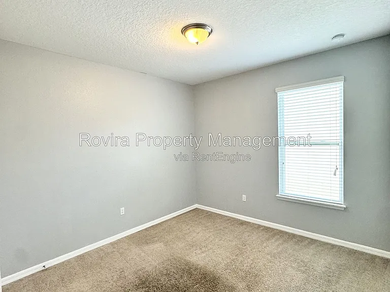 3221 Olivia Breeze Dr — Photo 8