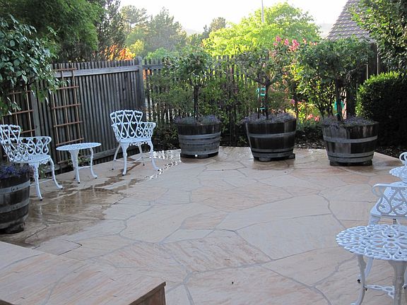 Sitting area Flagstone Patio
