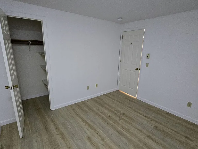 812 Court St #D — Photo 33