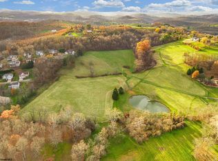 848A Pleasant Hill Rd, Morgantown, WV 26508