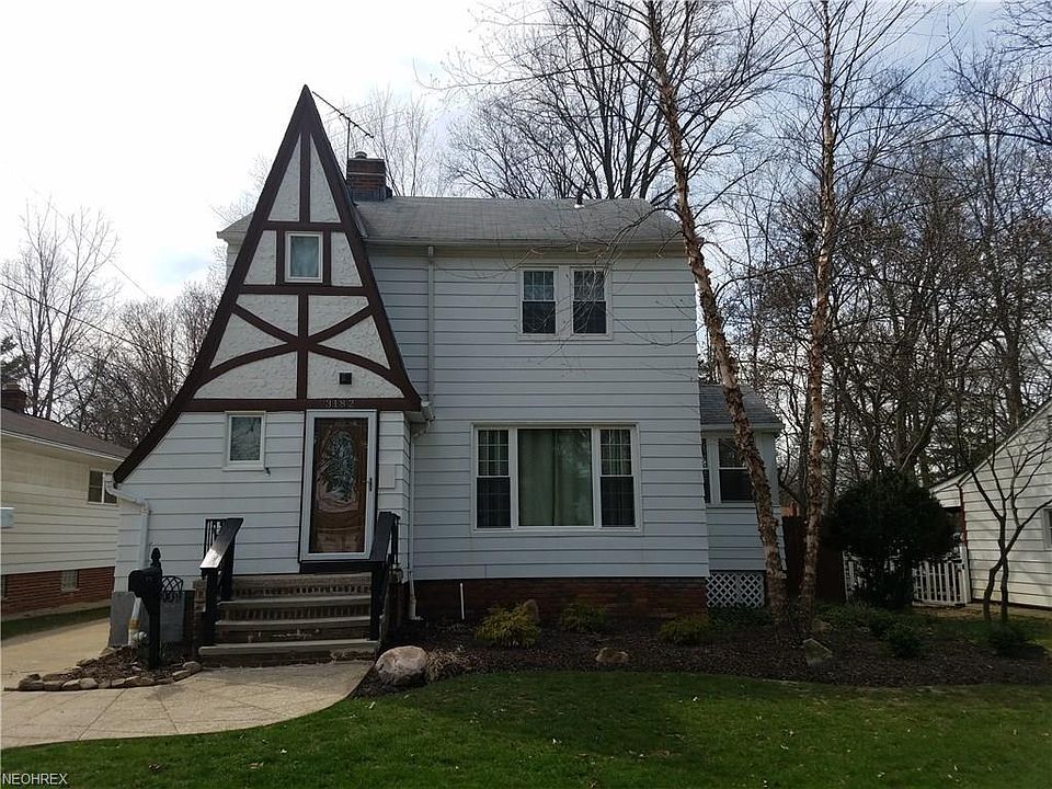 1st image of 3182 W 231st St