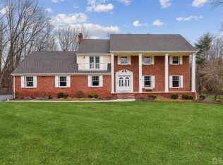 3 Hacklorn Ln, Scotch Plains, NJ 07076