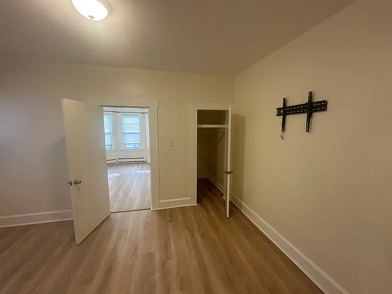 398 Bradford St #1 — Photo 5